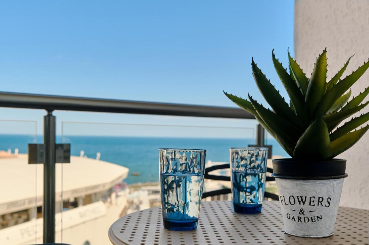 Luxury Apartments Sea View Julymia Oldenburg Bagian luar foto